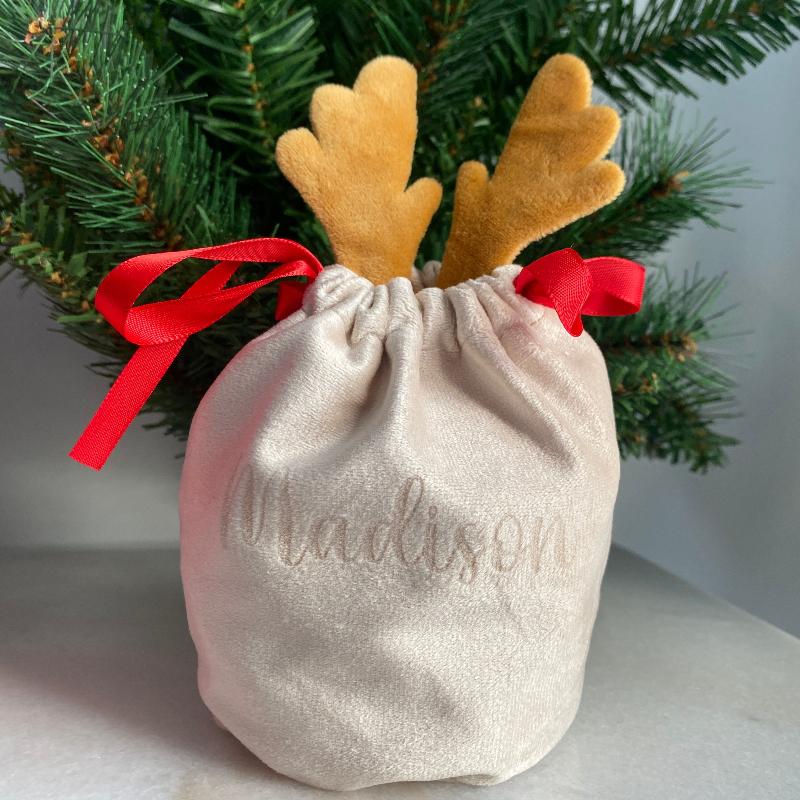 beige reindeer